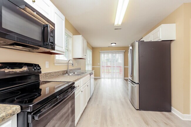 Building Photo - 119 Howard Woody Dr