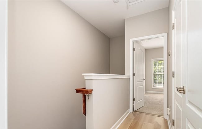 Building Photo - Beautiful townhome in Ballantyne