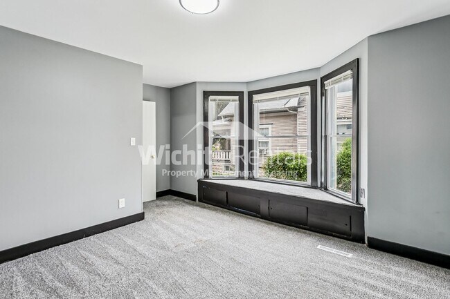 Building Photo - 1132 B W Munnell Ave