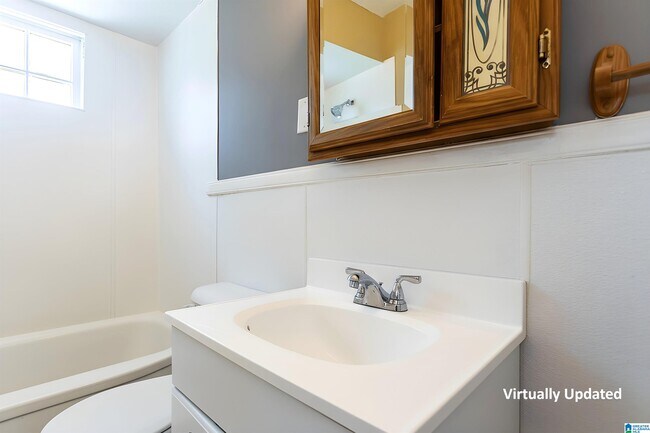 Building Photo - 340 McPherson Ave