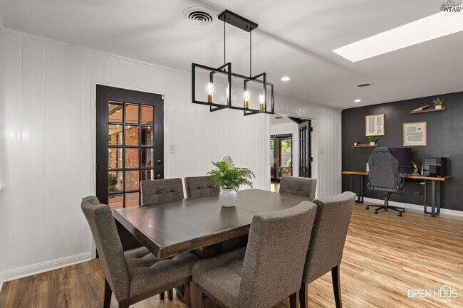 Building Photo - 4517 Wynnwood Dr