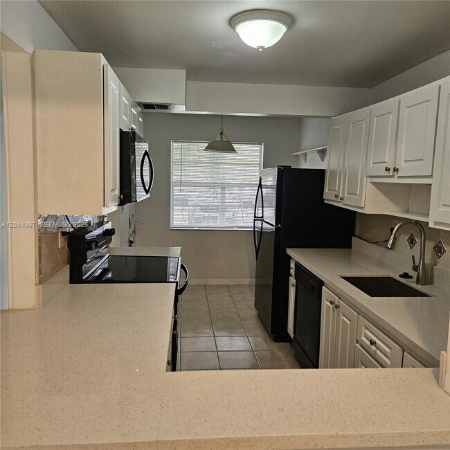 Building Photo - 3070 NW 48th Terrace