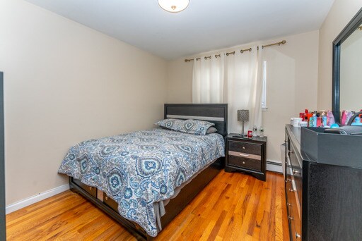 Building Photo - 4304 Meadowview Ave