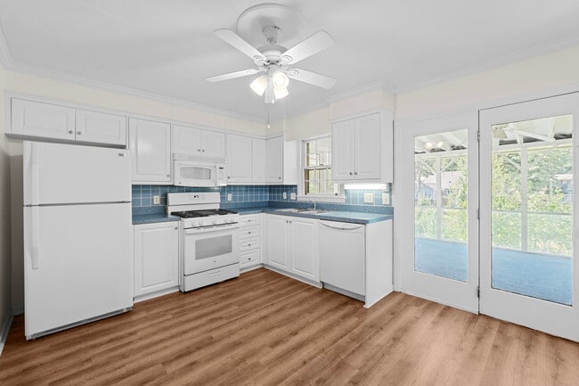 Building Photo - 1201 River Ridge Dr
