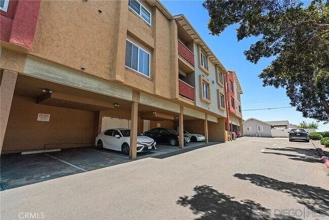 Building Photo - 7003 Saranac St