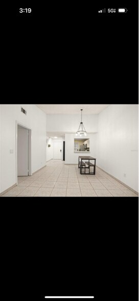Building Photo - 15 Silver Park Cir