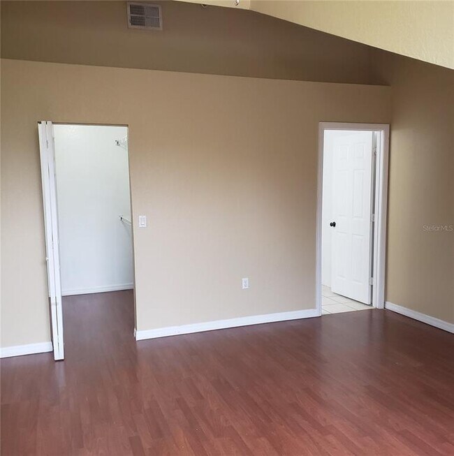 Building Photo - 5016 Sunridge Palms Dr