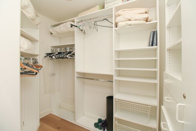 Building Photo - ** BONITA BAY ** BEAUTIFUL 2 PLUS A DEN FU...