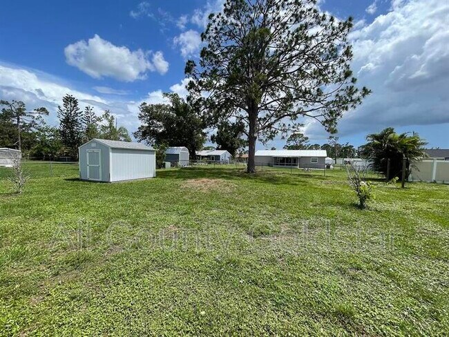 Building Photo - 6727 Dennison Ave