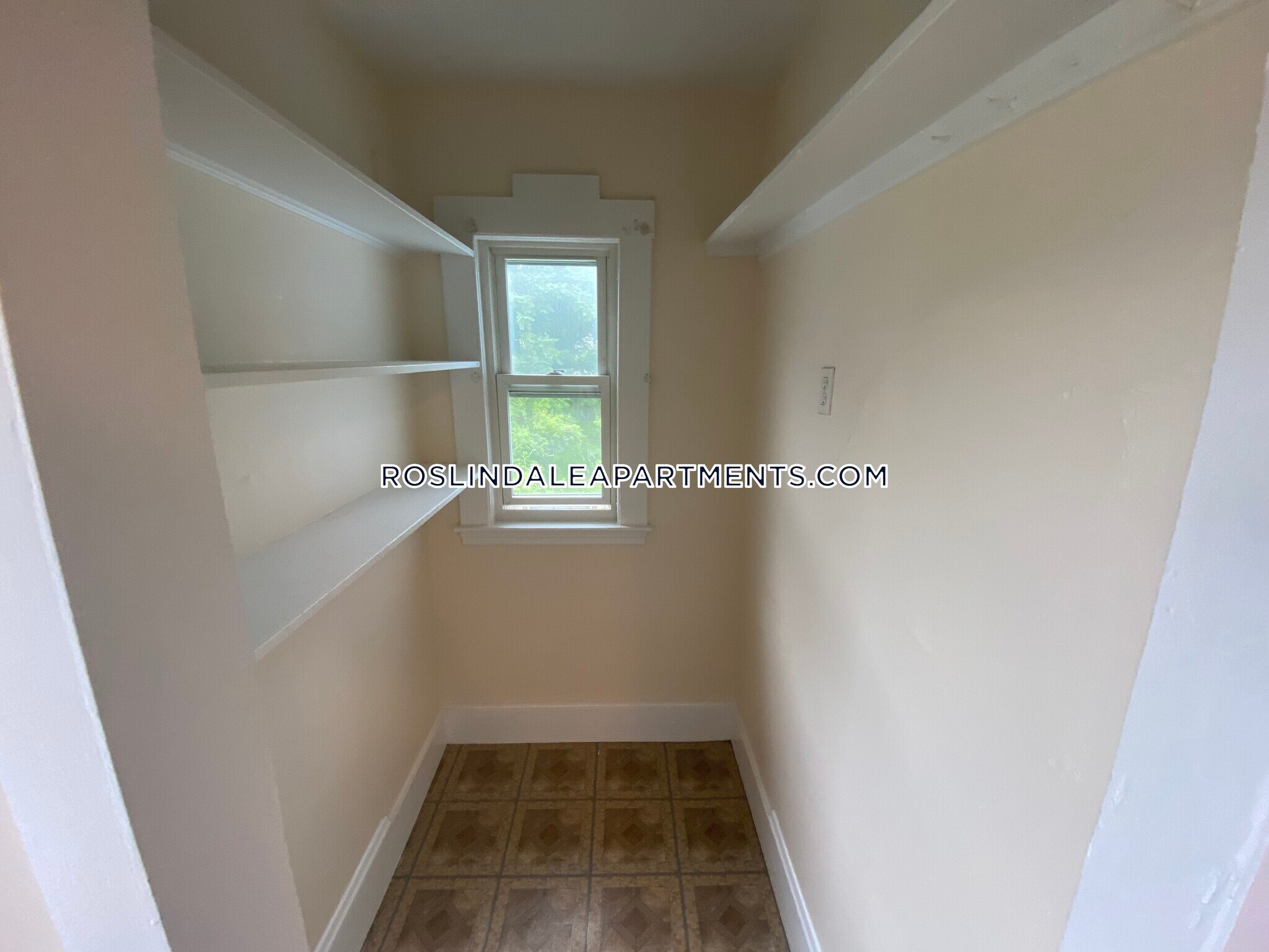 Building Photo - 41 Averton St