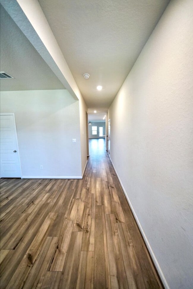 Building Photo - Beautiful Home Now Available in Orchard Pa...