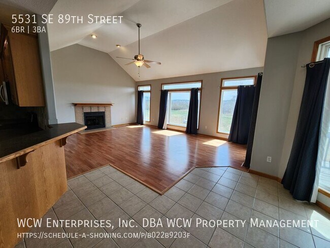 Building Photo - 5531 SE 89th St