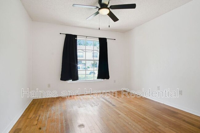 Building Photo - 2492 St Augustine Blvd