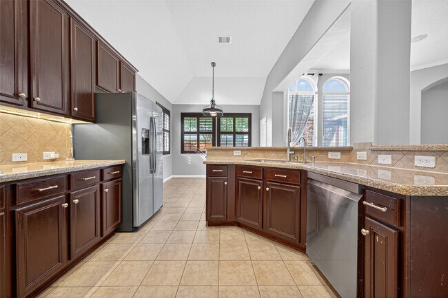 Building Photo - 27210 Sable Oaks Ln