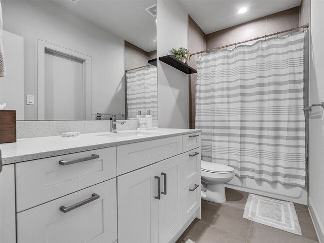 Building Photo - 5702 Rucio Ln