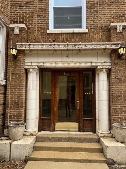 Building Photo - 6912 N Lakewood Ave