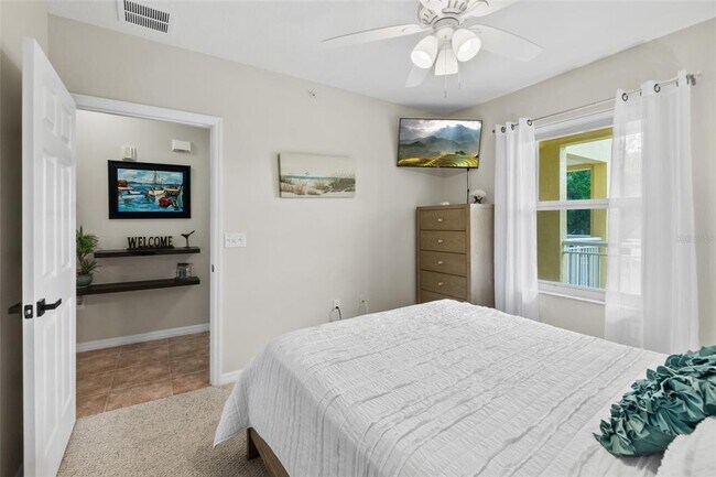 Building Photo - 100 Canopy Walk Ln