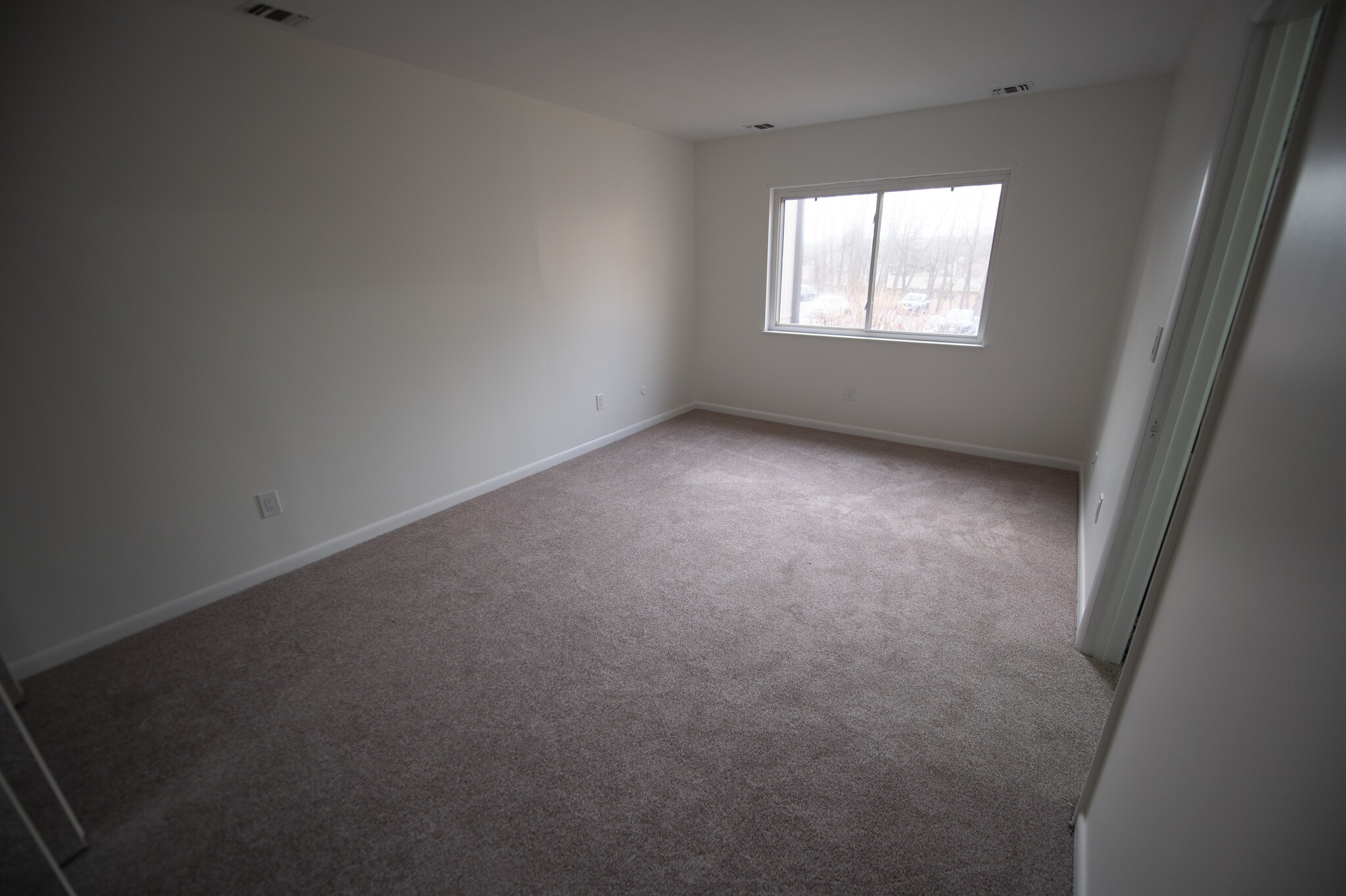 Building Photo - 3107 Pine Cone Ct