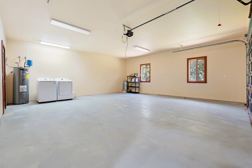 Building Photo - 44 Lau Niu Way