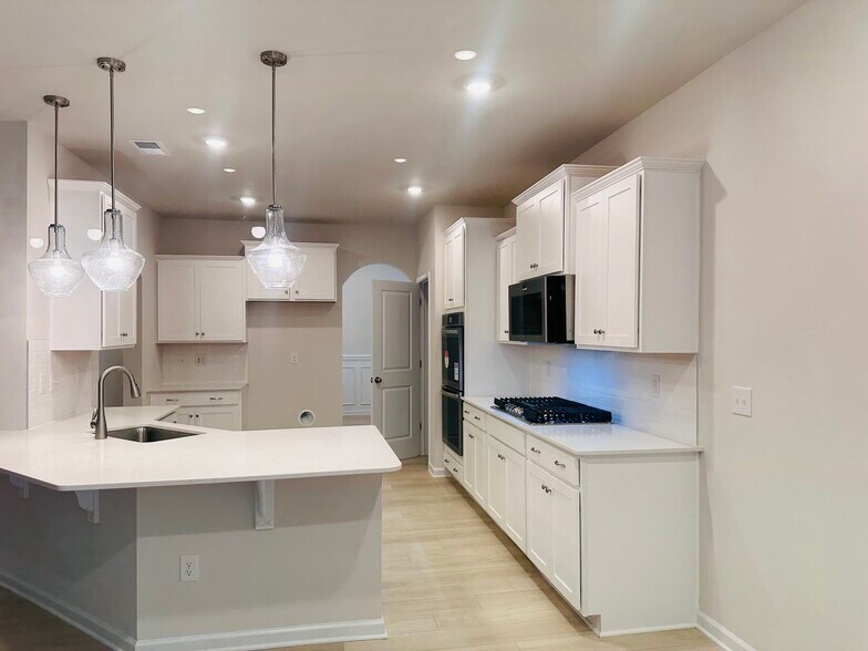 Building Photo - 214 Hamptons Cove Rd
