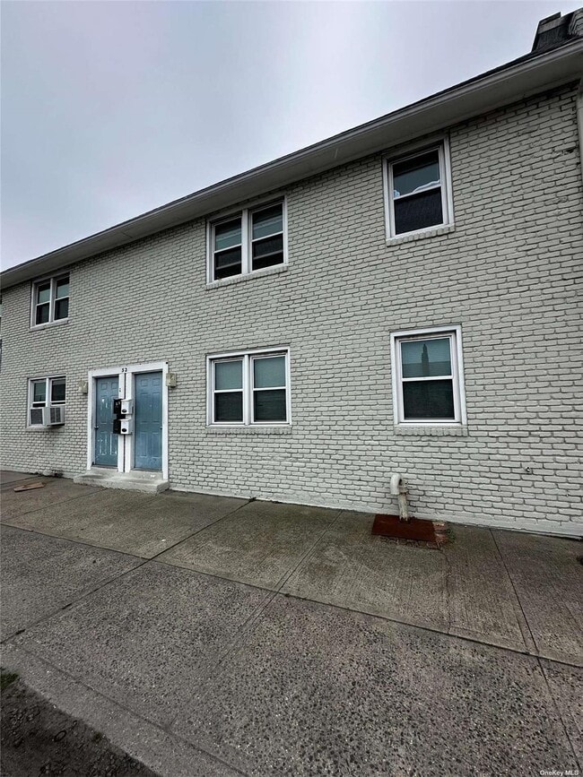 Building Photo - 52 Maryland Ave