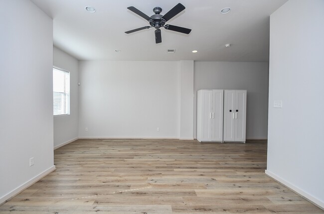 Building Photo - 4108 McKinney St