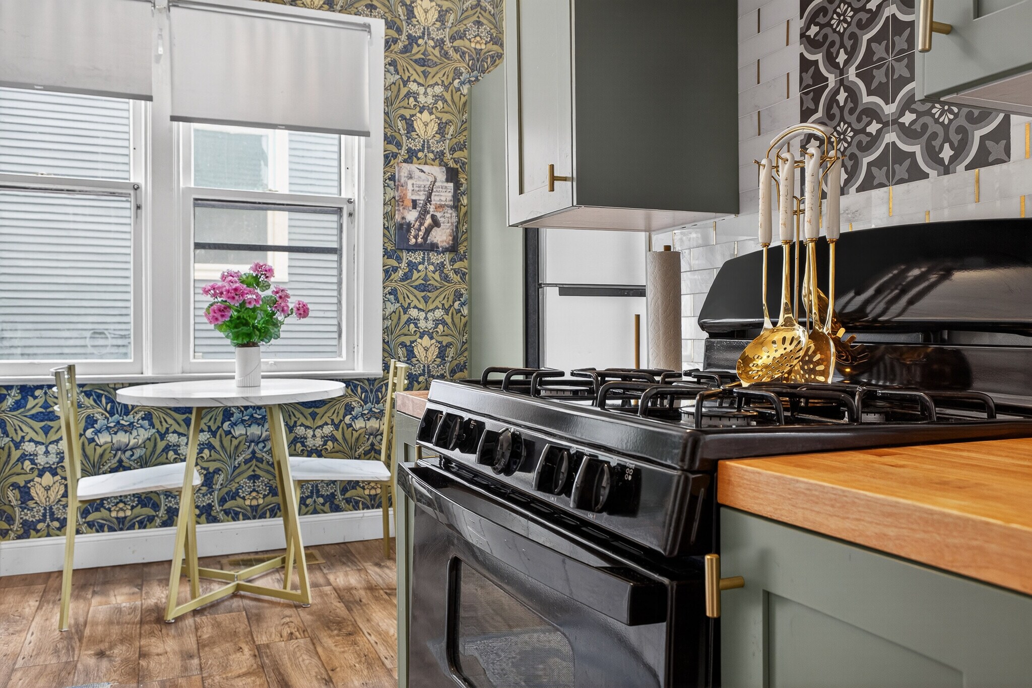 Building Photo - 256 Union Ave SE