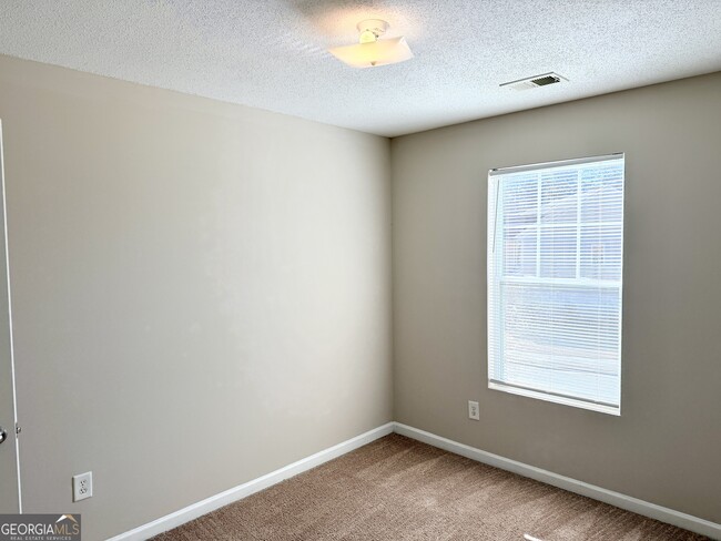 Building Photo - 2304 Bigwood Trail