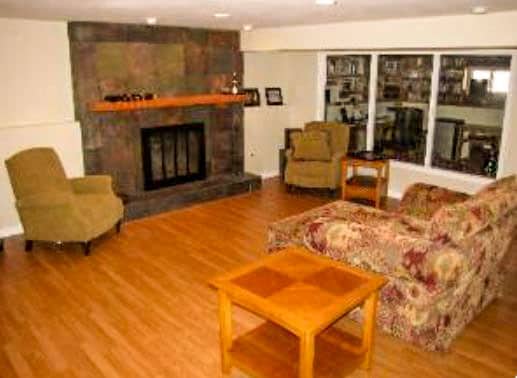 Building Photo - 461 Juanita Dr