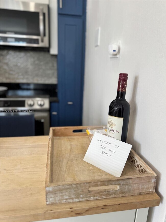 Building Photo - 536 14th St