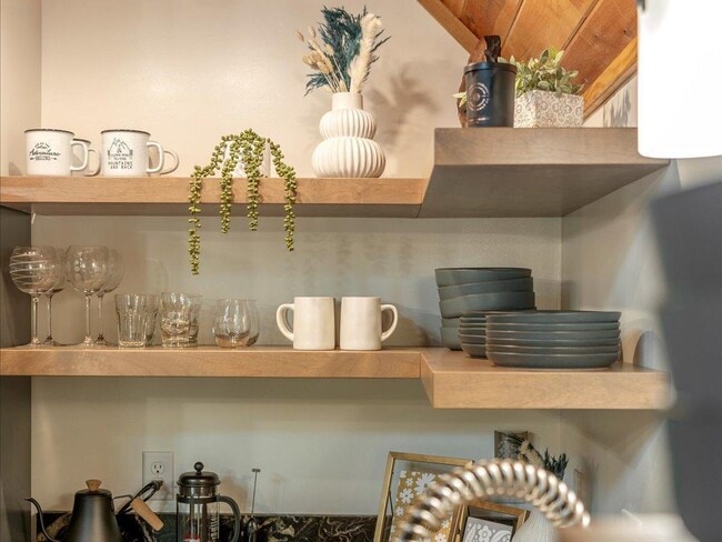 Building Photo - 29929 Aztec Cir