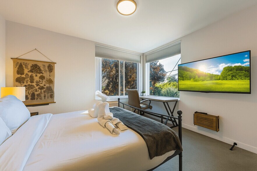 Building Photo - 4306 Wallingford Ave N