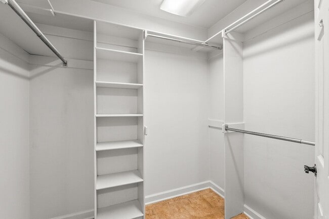 Building Photo - 7023 H St