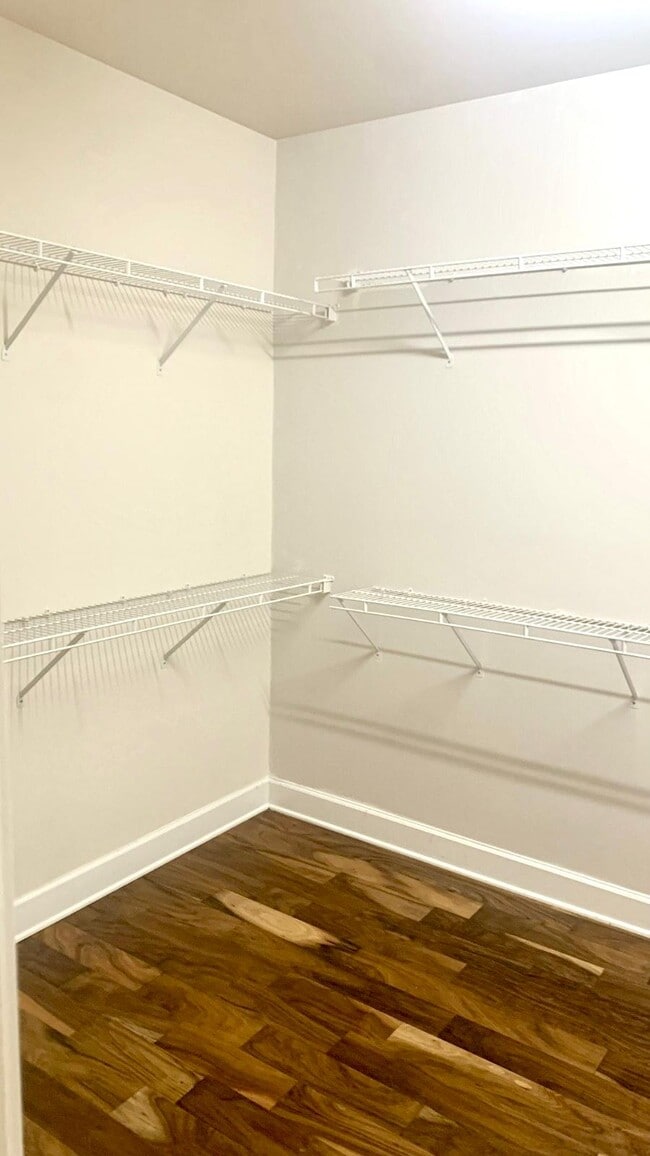 Building Photo - 11106 Knight Castle Dr