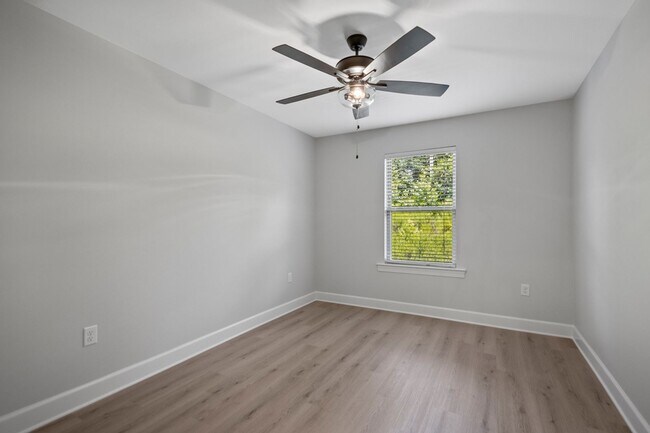Building Photo - 308 Kanis Ridge Dr