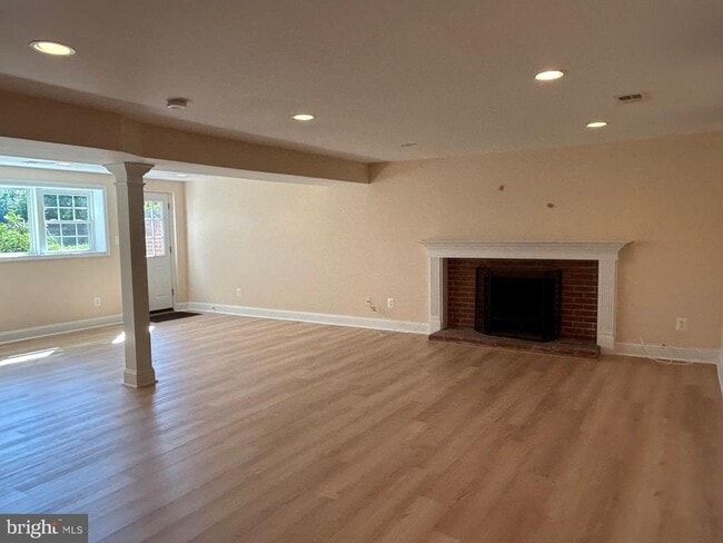 Building Photo - 1243 Kurtz Rd