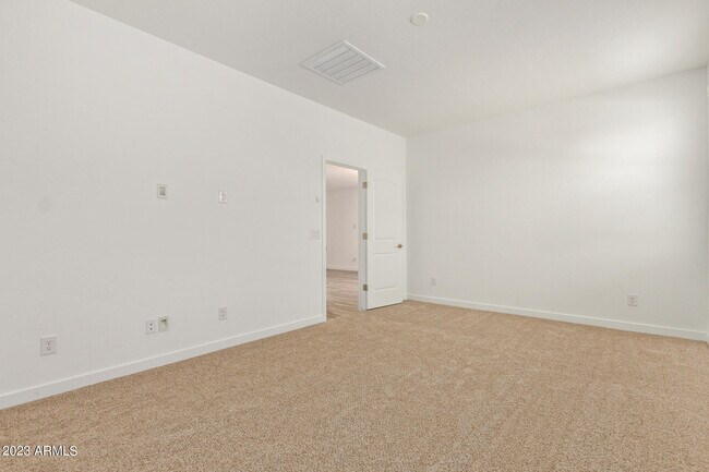 Building Photo - 17065 W Alice Ave