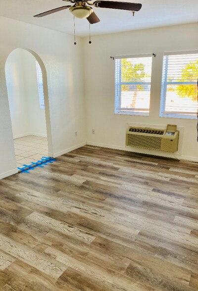 Primary Photo - 630 Brevard Ave