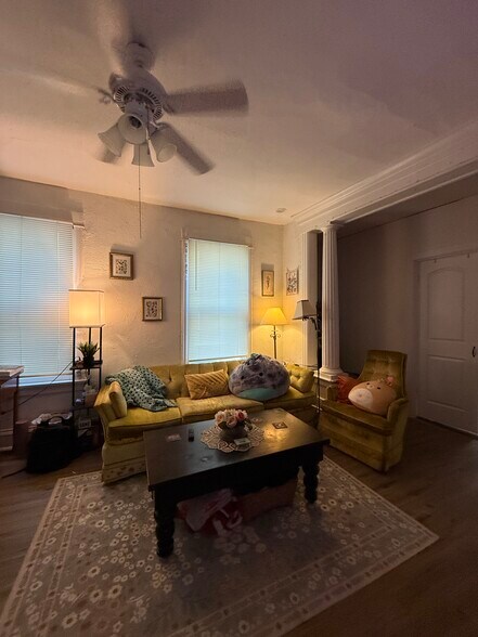 Primary Photo - 120 S Blair St