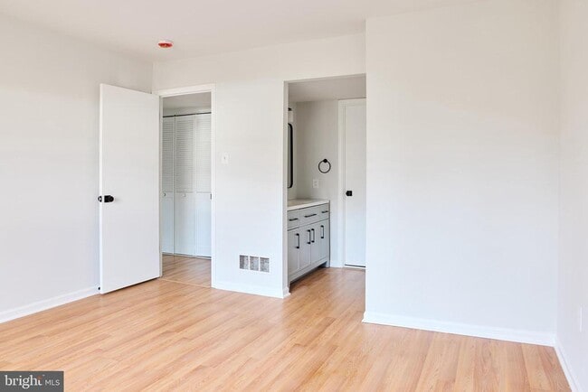 Building Photo - 737 Timber Ln