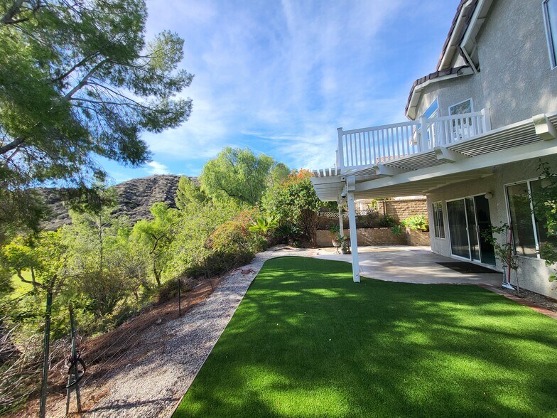 Building Photo - 21714 Agajanian Ln