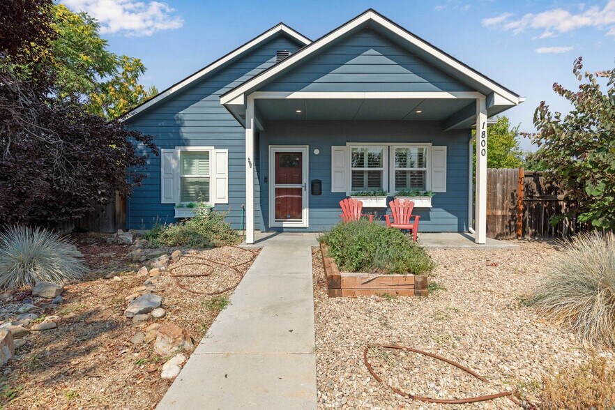 Building Photo - 1800 W Idaho St