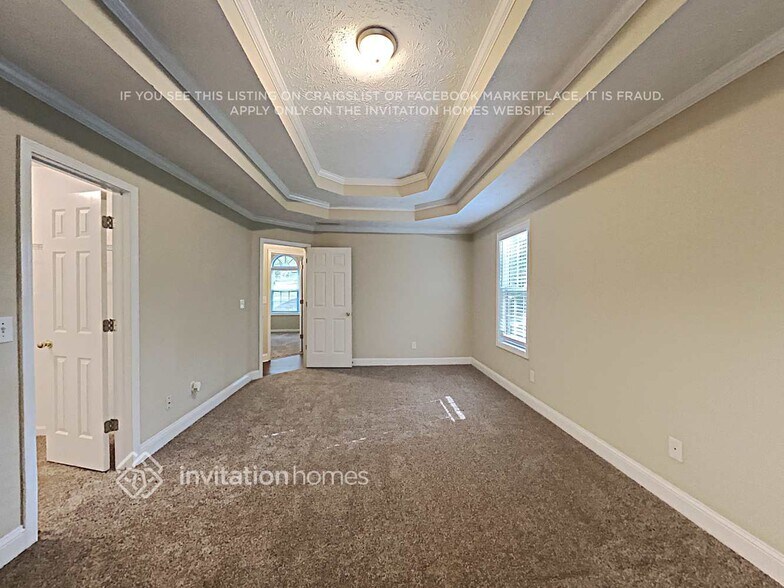 Building Photo - 2585 Shady Ln SW