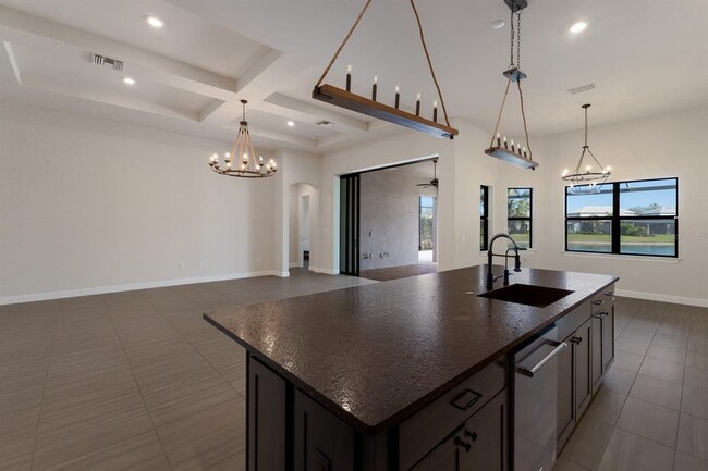 Building Photo - 712 Sigsbee Loop