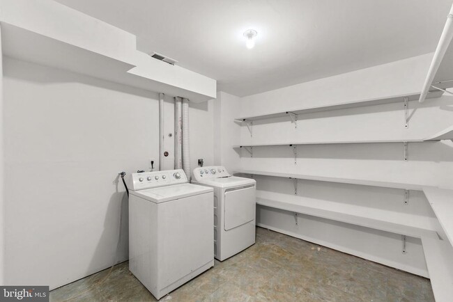 Building Photo - 16812 Winston Ln