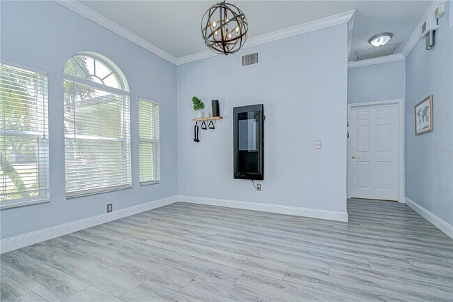 Building Photo - 9813 Woodbay Dr