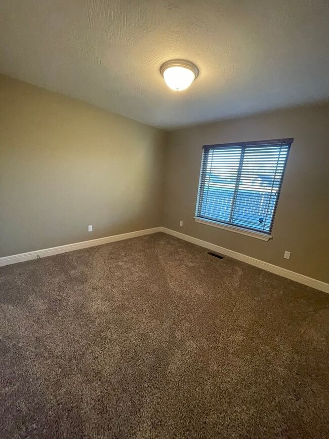 Building Photo - Beautiful 4BD in Battlefield, MO