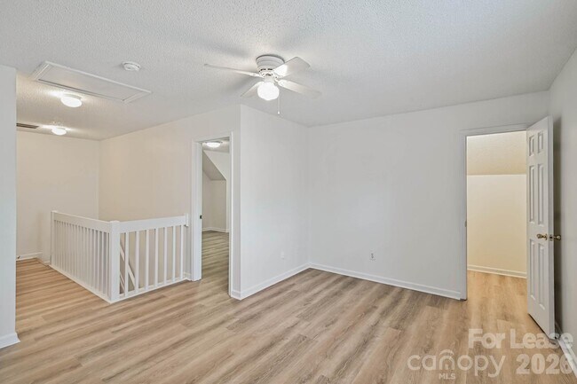 Building Photo - 10630 Sleigh Bell Ln