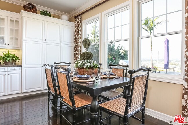 Building Photo - 7391 W Coastal View Dr