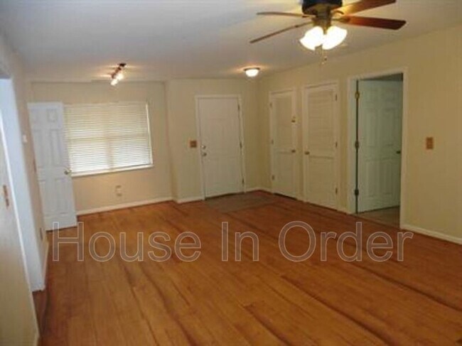 Building Photo - 104 Olde Covington Way